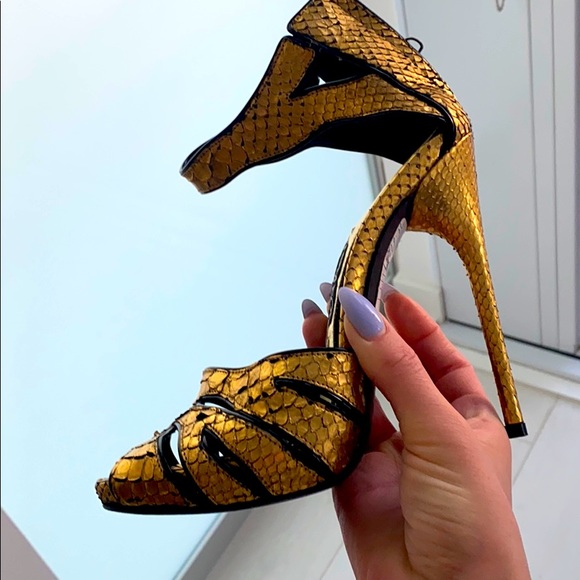 Tom Ford High Heels! - Picture 2 of 4